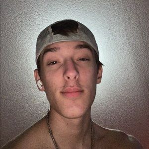 Meet your Posher, Eli